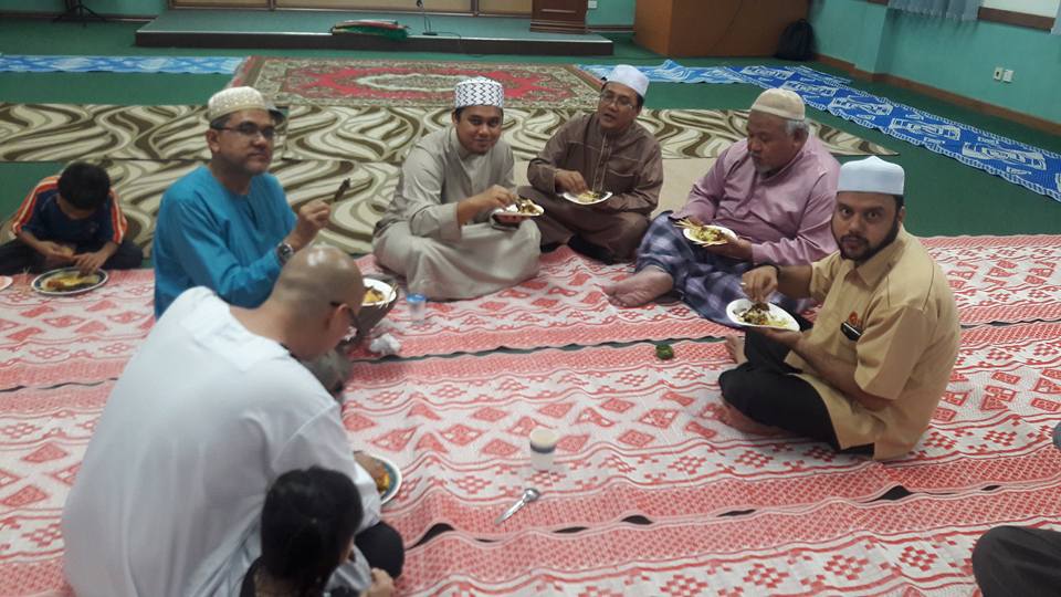 MAJLIS IFTAR DAN KHATAM AL-QURAN AKADEMI BAHASA 2016