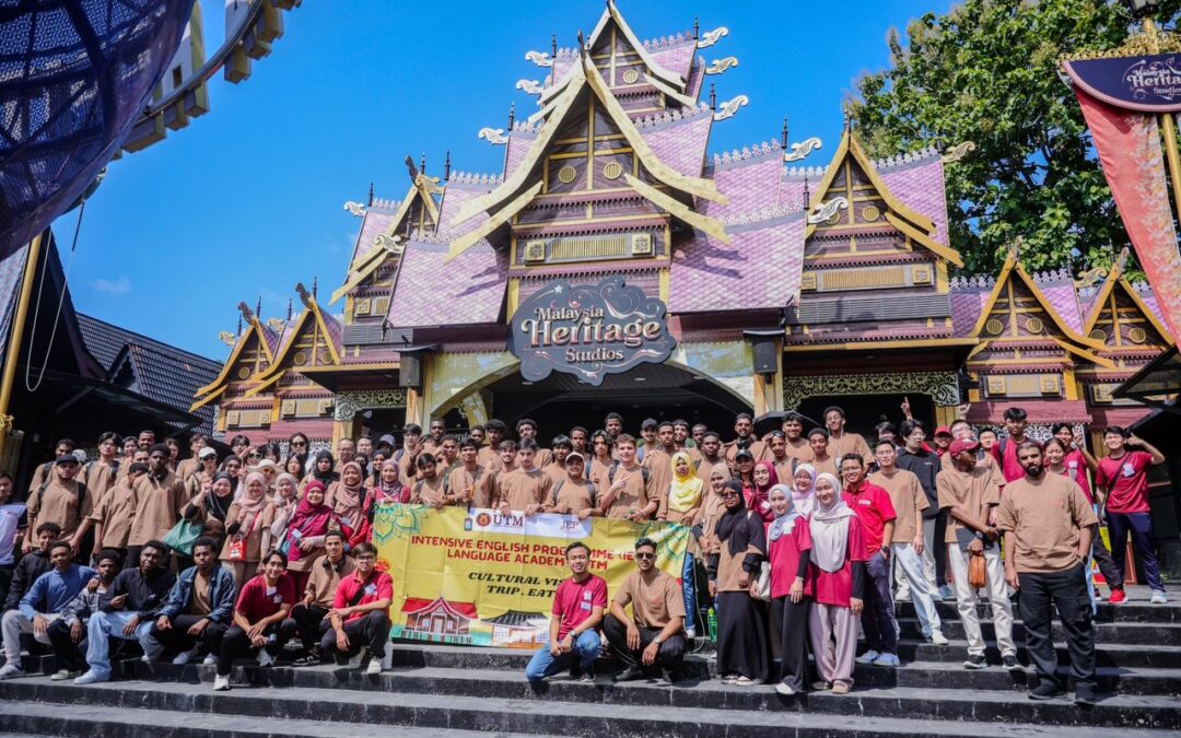 UTM IEP Students Immerse in Cultural Day in Historic Malacca